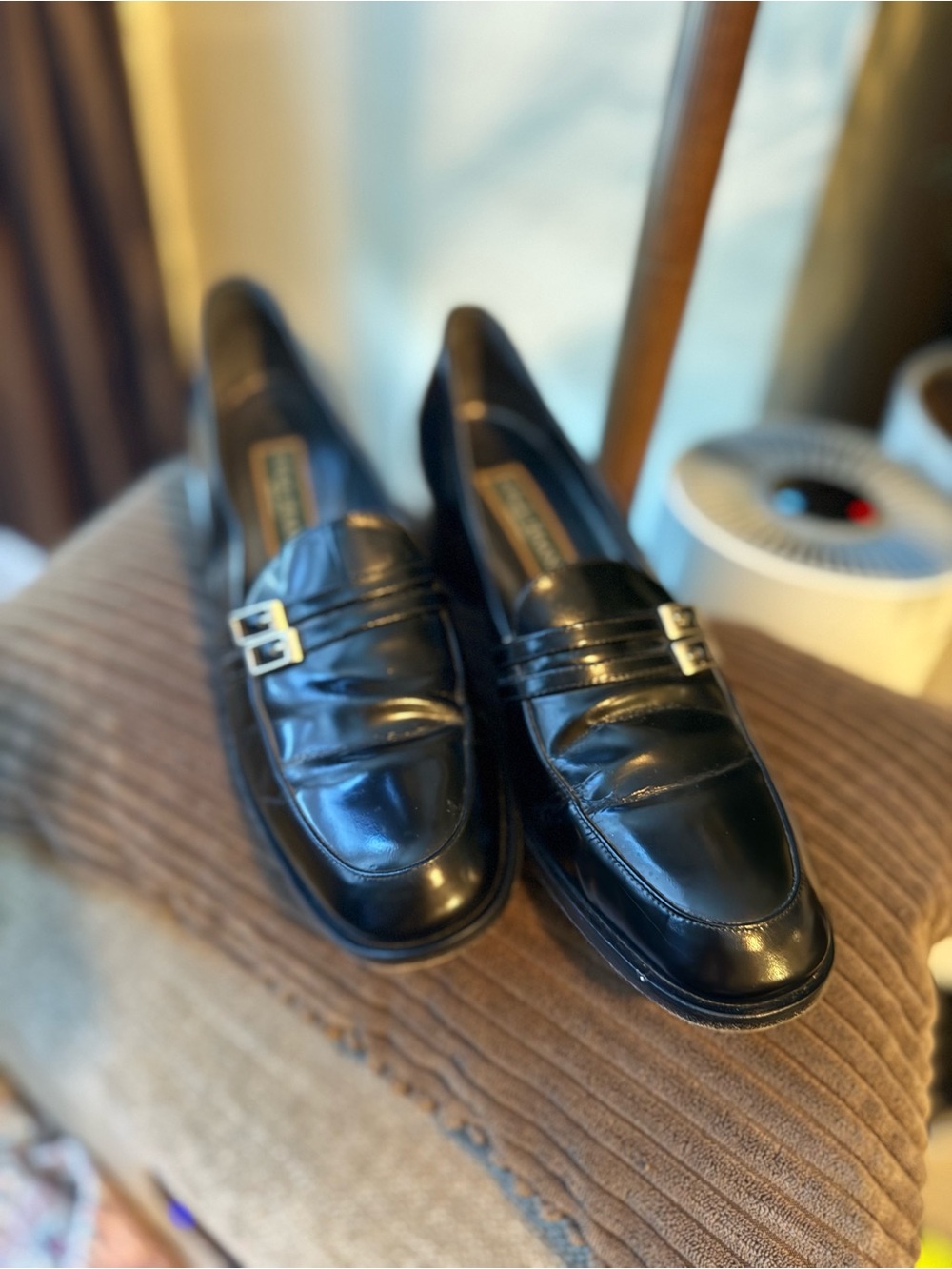 Cole Haan Black Leather Men’s Slip-On Loafers with Buckle Accent size 10 Italy